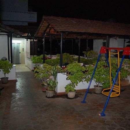 Parvathi Residency Hotel Nagercoil Bagian luar foto