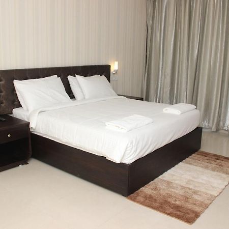 Parvathi Residency Hotel Nagercoil Bagian luar foto